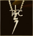 TLC hanger. In goud, zilver of verguld.